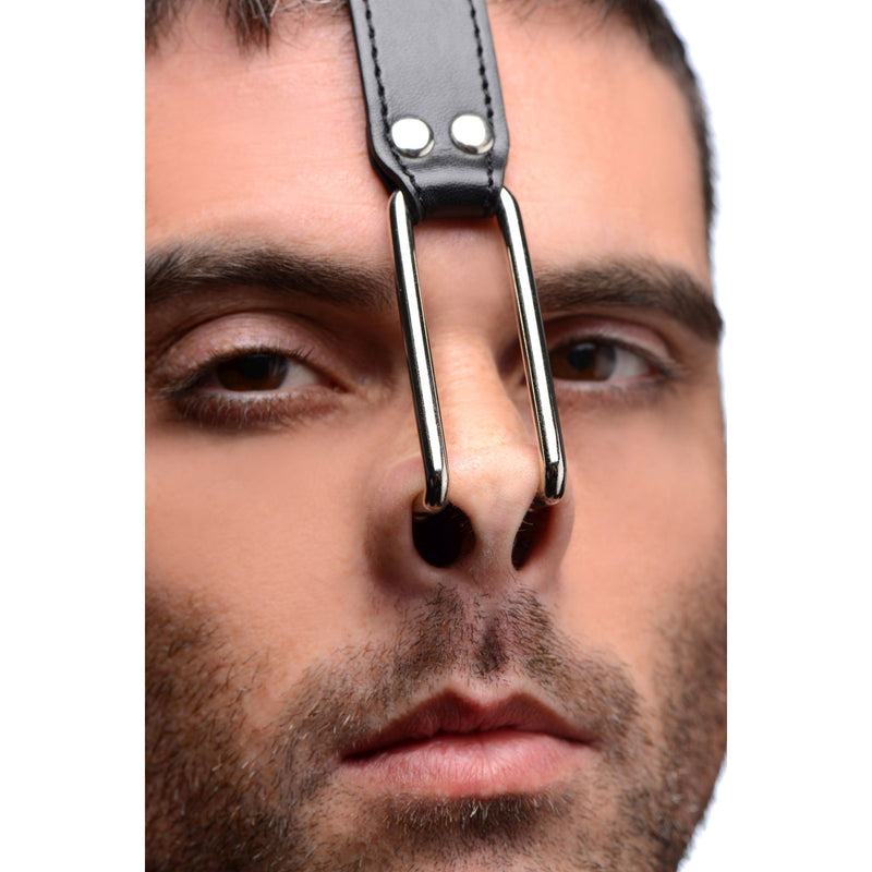Collar with Nose Hook bondage-collars from Master Series